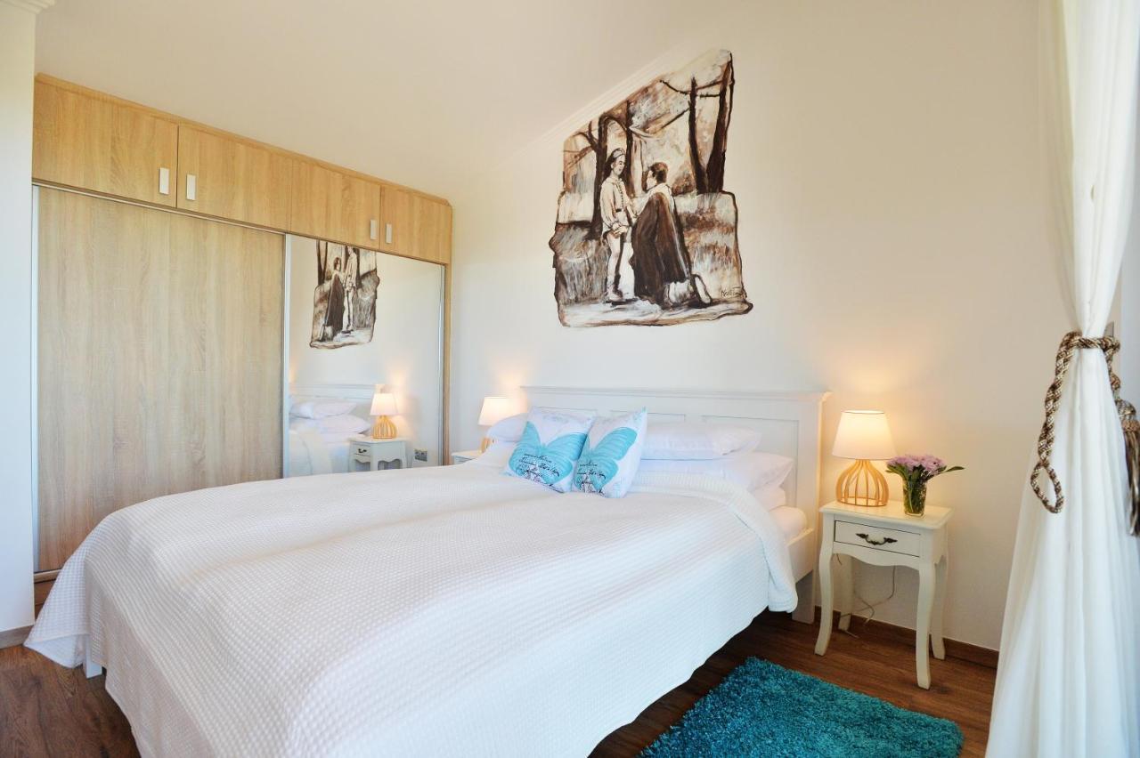 Egri Otthonom Vendégház Hotell Exteriör bild